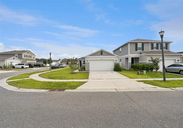 Homes for sale in Davenport, FL | 1247 Papaya Cir, Davenport, FL 33897 | MLS# O6403216