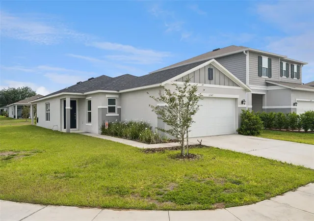 Homes for sale in Davenport, FL | 1247 Papaya Cir, Davenport, FL 33897 | MLS# O6403216