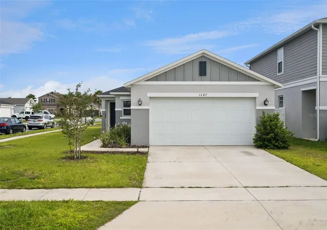 Homes for sale in Davenport, FL | 1247 Papaya Cir, Davenport, FL 33897 | MLS# O6403216