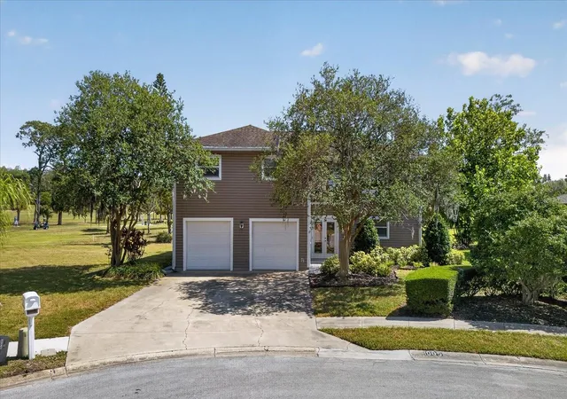 2nd image of 1005 Beaver Dr, Tarpon Springs, FL 34689 | MLS# TB8502975