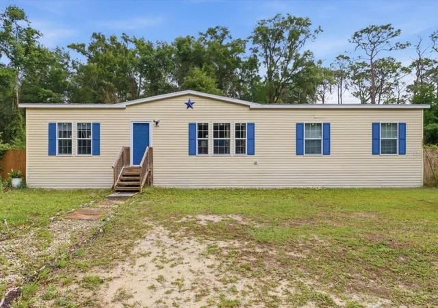 Manufactured home for sale at 3883 SW 165th Avenue Rd, OCALA, FL 34481 | MLS# OM723751
