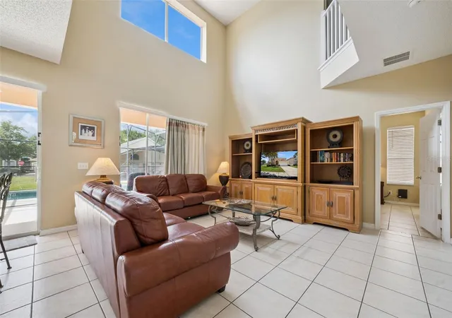 Photo 5 of Single family home for sale at 8550 Sunrise Key Dr, Kissimmee, FL 34747 | MLS# S5148879 | Listing updated on 2026-05-13