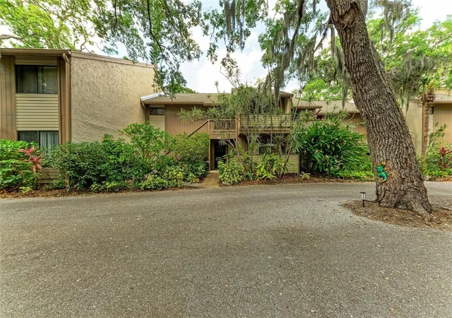 2nd image of 1709 Clower Creek Dr #205, Sarasota, FL 34231 | MLS# A4691836