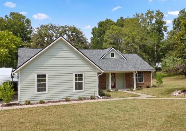 Photo 3 of Single family home for sale at 5340 Ne County Rd 340, High Springs, FL 32643 | MLS# GC539907 | Listing updated on 2026-09-04
