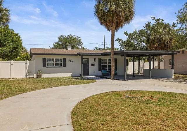 Photo 2 of Single family home for sale at 4327 Huntington St Ne, St Petersburg, FL 33703 | MLS# TB8503059 | Listing updated on 2026-09-19