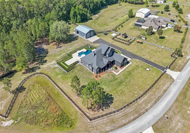 3rd image of 22250 Deer Park Ave, Eustis, FL 32736 | MLS# O6403268