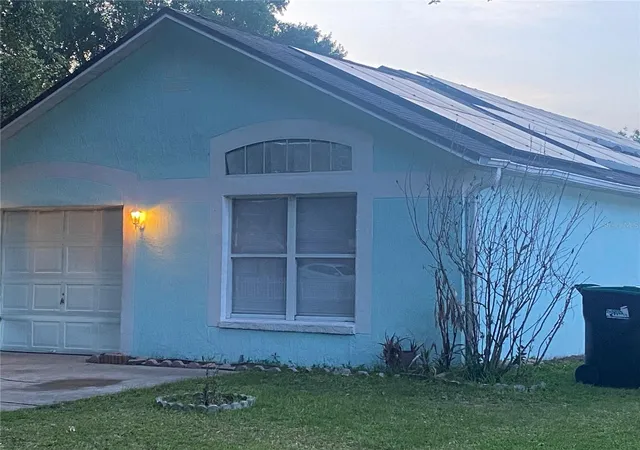 Photo 2 of Single family home for sale at 6769 Ebans Bnd, Orlando, FL 32807 | MLS# S5148891 | Listing updated on 2026-09-02