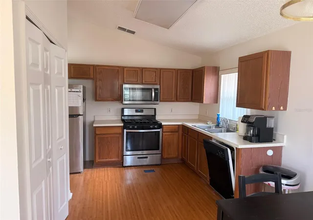 5th image of 610 Tuten Trl, Orlando, FL 32828 | MLS# O6403286