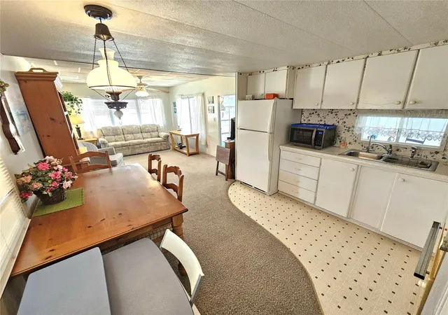4th image of 110 Roma Rd, Venice, FL 34285 | MLS# N6144139
