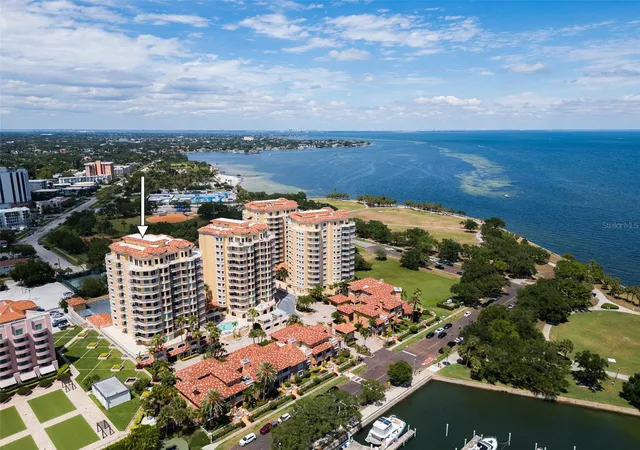 Listing Photo 5 - Condo for sale in Vinoy Place located at 555 5Th Ave Ne, St. Petersburg, FL 33701 - Unit #711