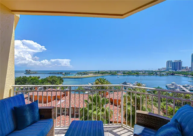 Photo 3 of Condo for sale at 555 5th Avenue Ne #711, Saint Petersburg, FL 33701 | MLS# TB8503095 | Listing updated on 2026-08-17