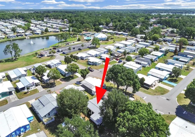Photo 4 of Manufactured home for sale at 1688 Foxway Dr, Lakeland, FL 33810 | MLS# P4938590 | Listing updated on 2026-10-26