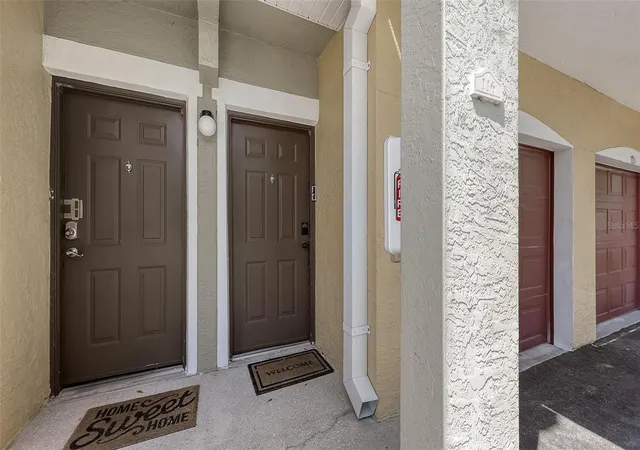Photo 2 of Townhouse for sale at 5655 Bentgrass Dr #9-116, Sarasota, FL 34235 | MLS# A4691878 | Listing updated on 2026-07-26