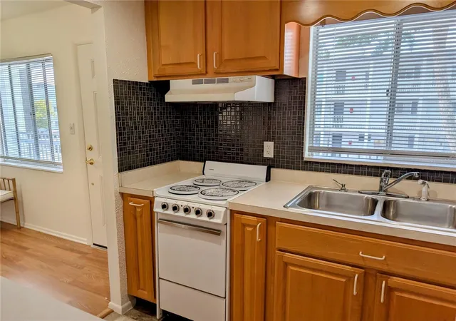 2nd image of 1545 Pleasant Rd #H-23, Bradenton, FL 34207 | MLS# A4691884