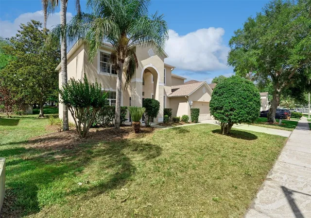 Photo 2 of Single family home for sale at 1960 Aspenridge Ct, Ocoee, FL 34761 | MLS# O6403355 | Listing updated on 2026-08-27