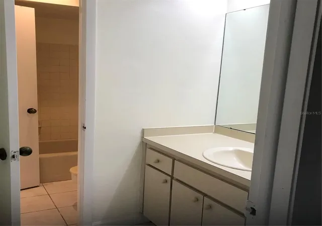 3rd image of 13610 S Village Dr #4103, Tampa, FL 33618 | MLS# A4691895