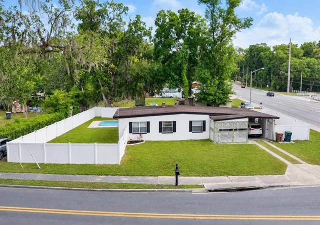 Single family home for sale at 3523 SE 6th Street, OCALA, FL 34471 | MLS# OM723796