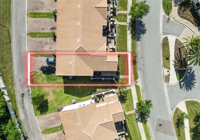 Photo 2 of Townhouse for sale at 129 Kenny Blvd, Haines City, FL 33844 | MLS# L4961487 | Listing updated on 2026-05-07