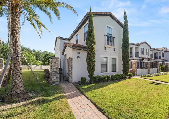 Photo 3 of Townhouse for sale at 129 Kenny Blvd, Haines City, FL 33844 | MLS# L4961487 | Listing updated on 2026-05-07