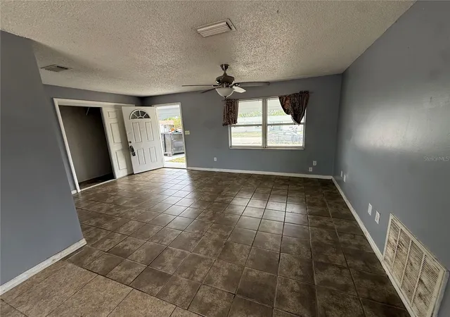 3rd image of 9275 Chase St, Spring Hill, FL 34606 | MLS# W7885320