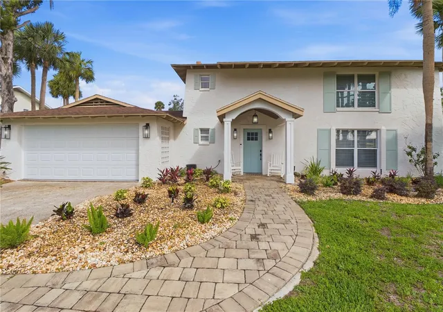 Homes for sale in Crystal River, FL | 9235 W Harbor Isle Ct, Crystal River, FL 34429 | MLS# G5111727