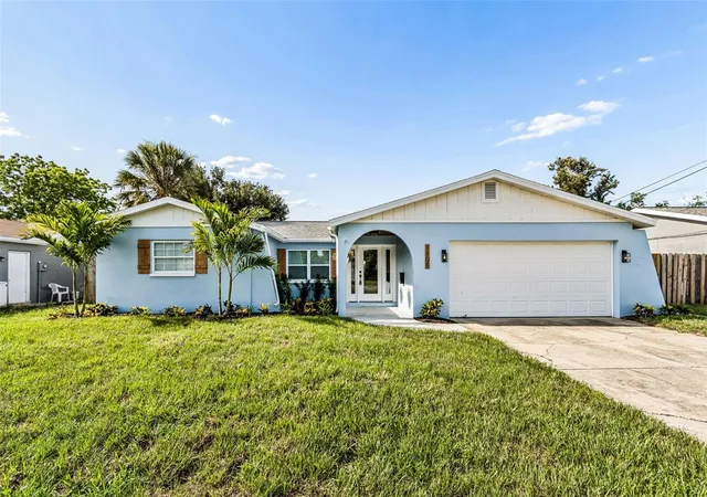 Photo 3 of Single family home for sale at 1101 54th Avenue S, St Petersburg, FL 33705 | MLS# TB8503178 | Listing updated on 2026-08-14