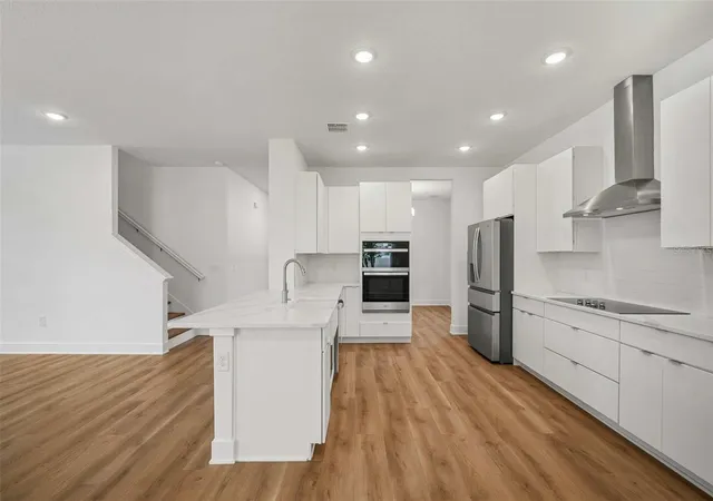 Photo 3 of Single family home for sale at 3108 W Ballast Point Blvd, Tampa, FL 33611 | MLS# TB8503185 | Listing updated on 2026-10-29