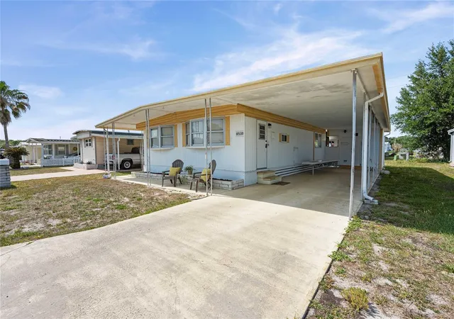 Photo 2 of Manufactured home for sale at 37135 Sandra Ave, Zephyrhills, FL 33542 | MLS# TB8503199 | Listing updated on 2026-05-01