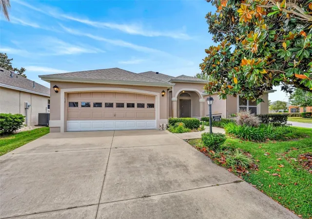 Photo 2 of Single family home for sale at 2612 Morven Park Way, The Villages, FL 32162 | MLS# O6403402 | Listing updated on 2026-09-25
