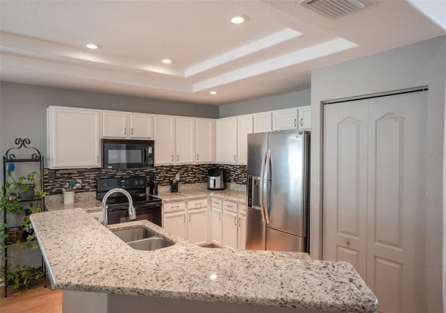 5th image of 624 N Lake Blvd, Tarpon Springs, FL 34689 | MLS# TB8503224
