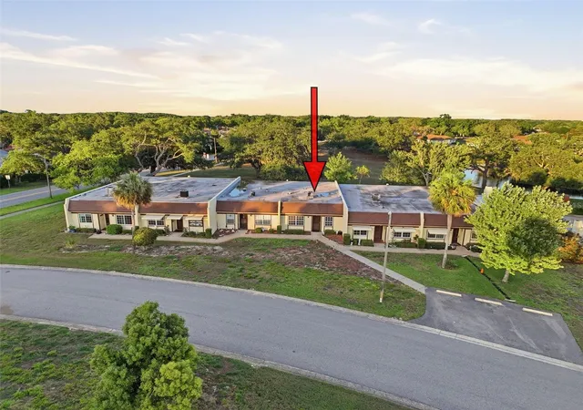 2nd image of 11430 Carriage Hill Dr #4, Port Richey, FL 34668 | MLS# W7885329