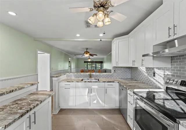 5th image of 11430 Carriage Hl Dr, PORT RICHEY, FL 34668