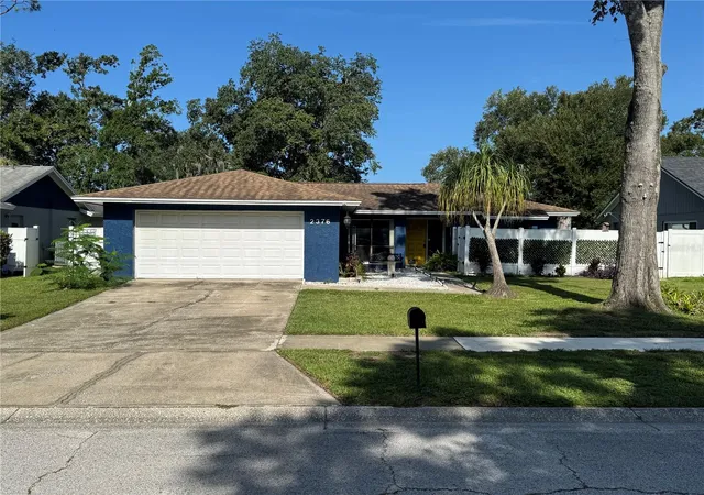 1st image of 2376 Windsor Oaks Ave, Lutz, FL 33549 | MLS# TB8503293