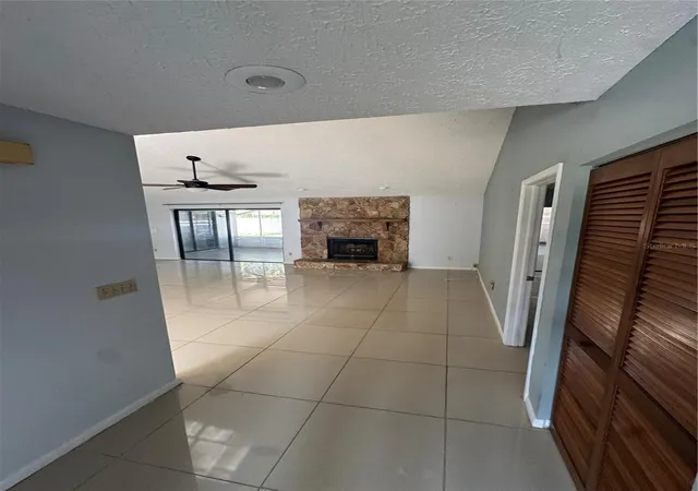 5th image of 2376 Windsor Oaks Ave, Lutz, FL 33549 | MLS# TB8503293