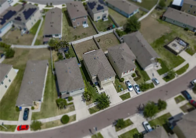 Photo 4 of Single family home for sale at 16833 Trite Bnd St, Wimauma, FL 33598 | MLS# TB8503343 | Listing updated on 2026-10-11