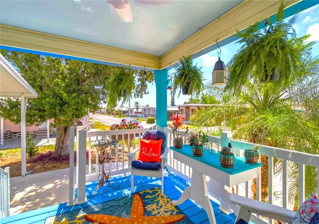3rd image of 915 50Th Ave W, Bradenton, FL 34207 | MLS# A4691945