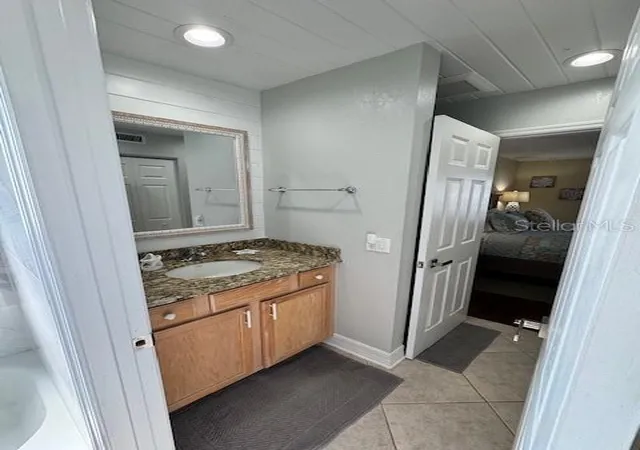 41st image of 708 Gulf Blvd #D, Indian Rocks Beach, FL 33785 | MLS# W7885342