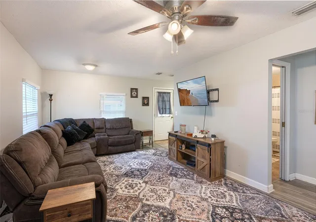 Homes for sale in Palmetto, FL | 1014 27Th Ave W, Palmetto, FL 34221 | MLS# A4691949