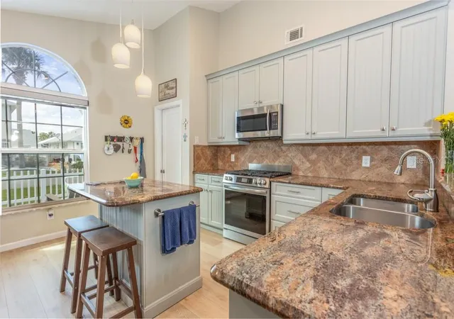 Photo 4 of Sale Pending at 33 Bedford Dr, Palm Coast, FL 32137 | MLS# FC318177 | Listing updated on 2026-09-02