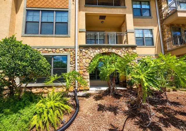 2nd image of 907 Charo Pkwy, DAVENPORT, FL 33897
