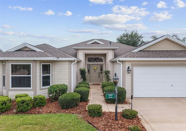 Photo 2 of Single family home for sale at 1969 Hagood Loop, The Villages, FL 32162 | MLS# G5111749 | Listing updated on 2026-10-09