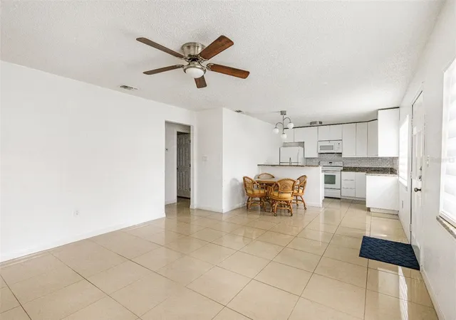 Listing Photo 4 - Condo for sale in building located at 1831 Bough Ave, Clearwater, FL 33760 - Unit #1