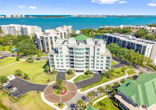 5th image of 8 Palm Ter #201, Clearwater, FL 33756 | MLS# TB8503457