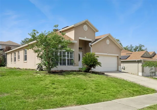 Photo 2 of Single family home for sale at 465 Rob Roy Dr, Clermont, FL 34711 | MLS# G5111754 | Listing updated on 2026-08-11
