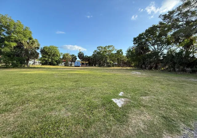 Land for sale at 3733 6th Street S, Saint Petersburg, FL 33705 | MLS# A4691980