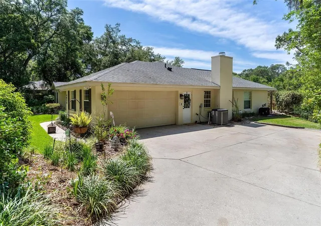 Photo 4 of Sale Pending at 4024 Eagle Ridge Rd, Fruitland Park, FL 34731 | MLS# G5111755 | Listing updated on 2026-10-02
