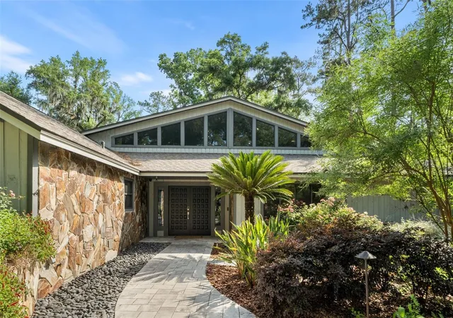 Homes for sale in Gainesville, FL | 2261 Nw 24th Ave, Gainesville, FL 32605 | MLS# GC539938