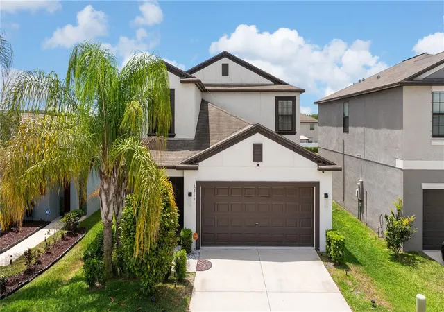 Photo 2 of Single family home for sale at 10216 Carloway Hills Dr, Wimauma, FL 33598 | MLS# TB8503511 | Listing updated on 2026-09-29