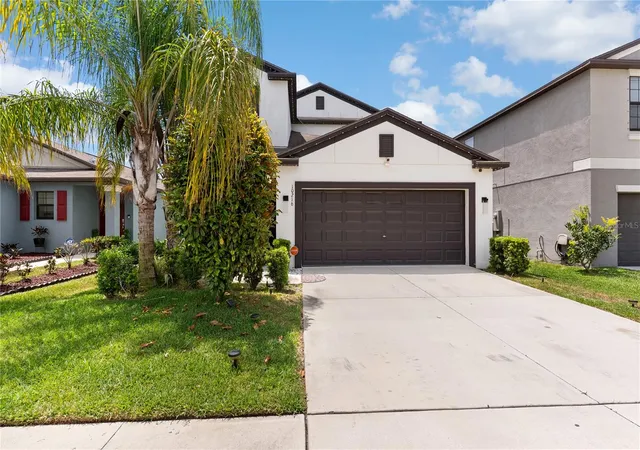 Photo 3 of Single family home for sale at 10216 Carloway Hills Dr, Wimauma, FL 33598 | MLS# TB8503511 | Listing updated on 2026-09-29