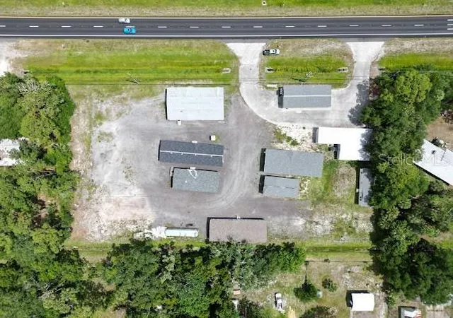 2nd image of 25164 E Colonial Dr, Christmas, FL 32709 | MLS# O6403624